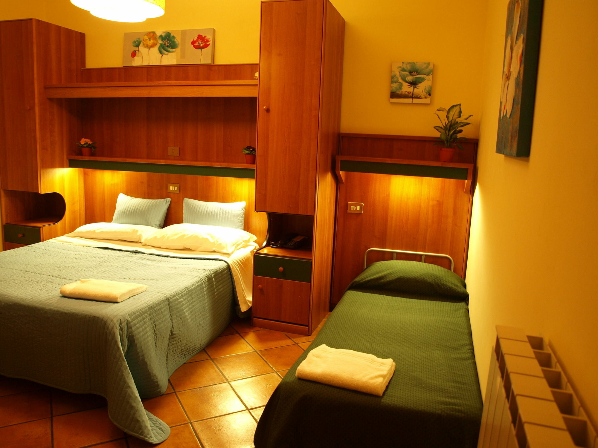 Hotel Trastevere ローマ エクステリア 写真